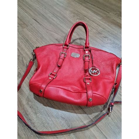 michael kors แบรนด์ประเทศอะไร